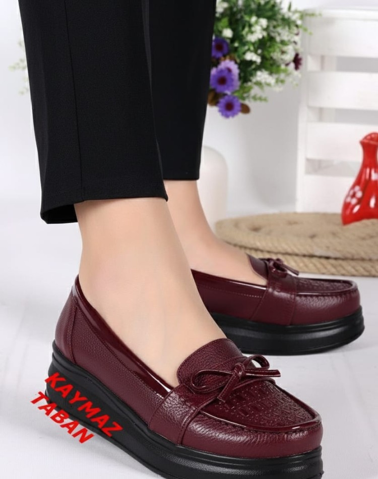 Bayan Günlük Taş Detaylı Bordo Ayakkabı Full Ortopedik